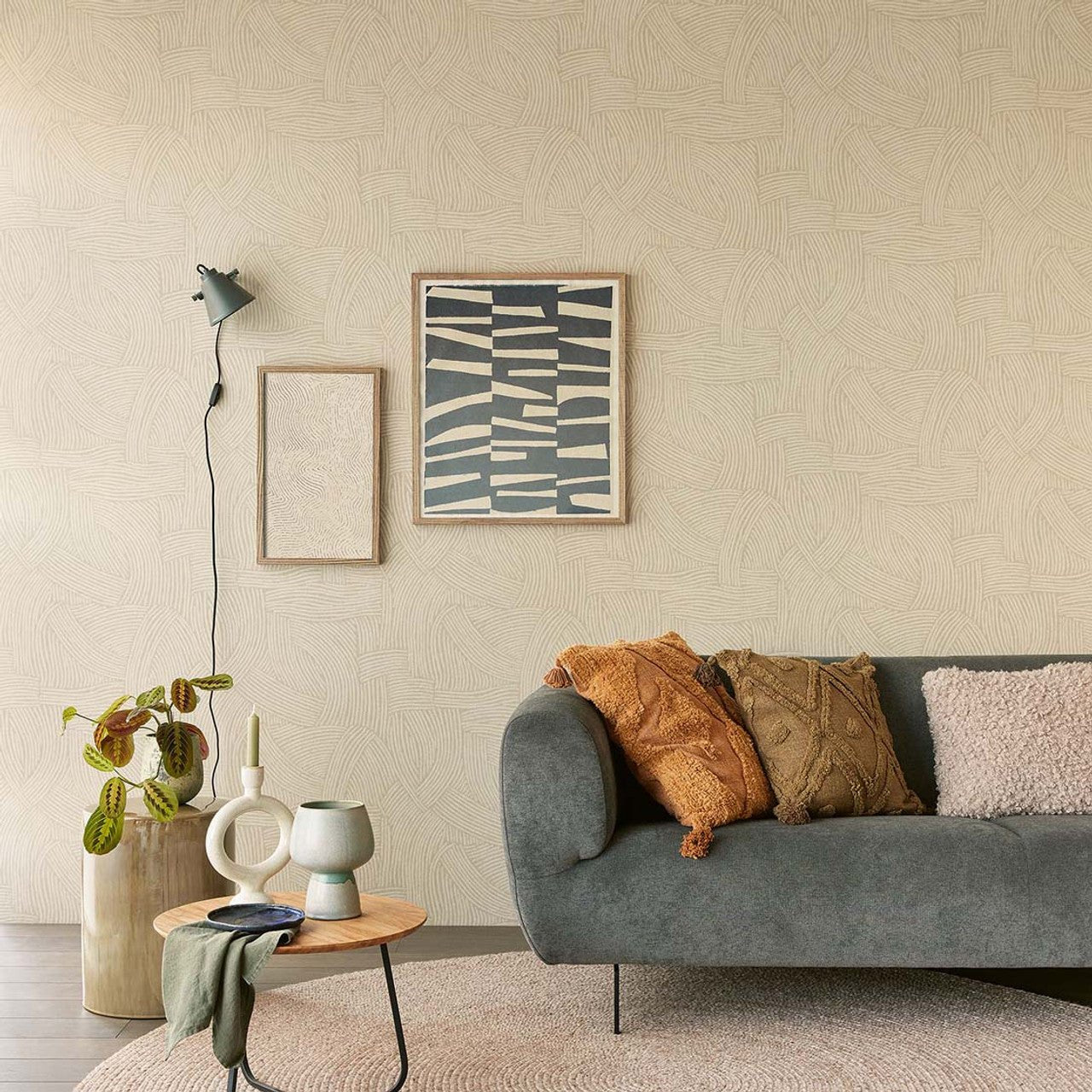 Directional Curve Twist Wallpaper - Beige - Eijffinger - 318011 - Premier Wallcovering