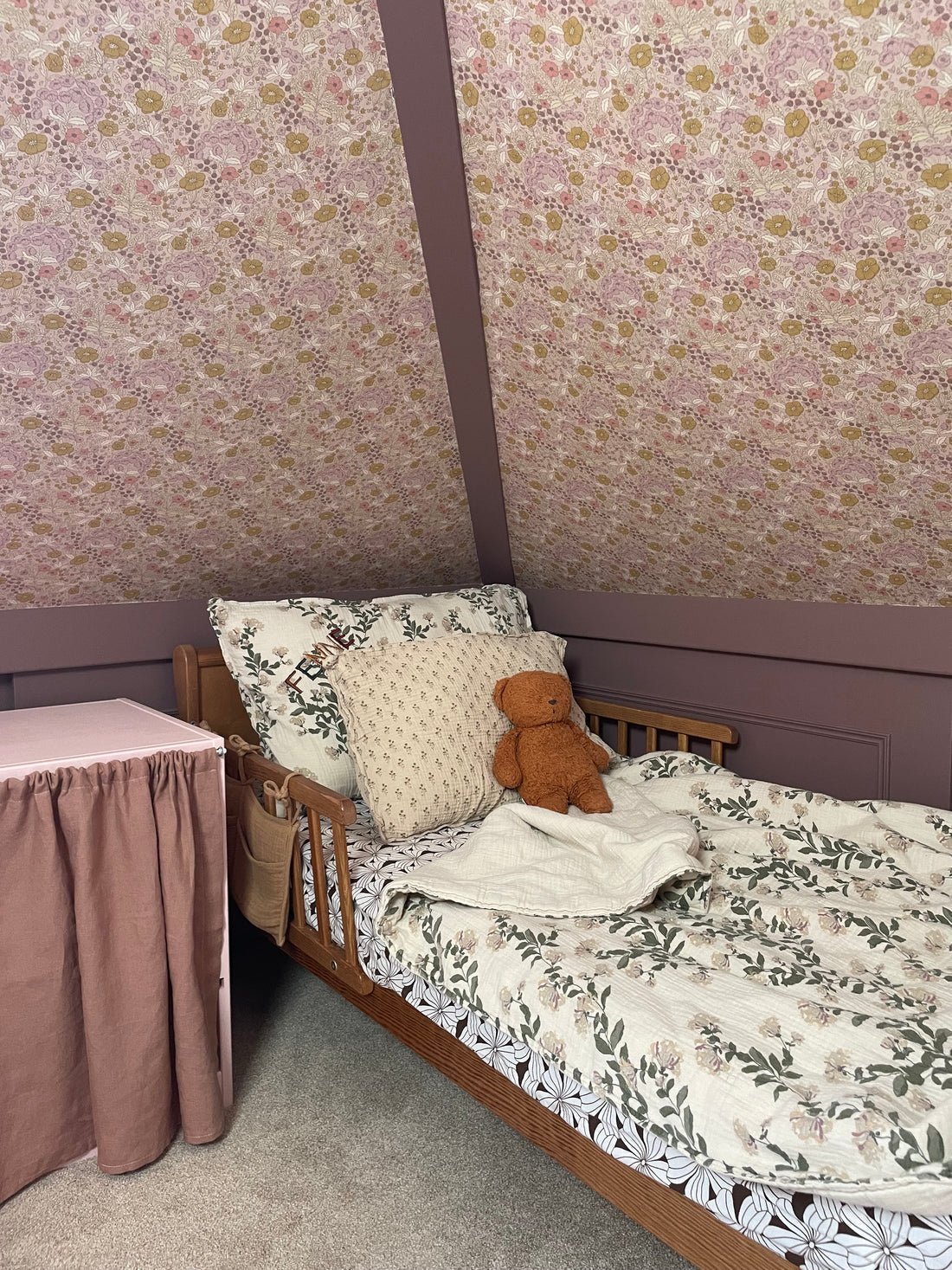 Doris Wallpaper - Pink - Summer Gray - Premier Wallcovering
