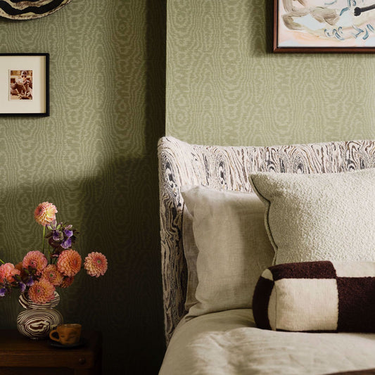 Elsworthy Wallpaper - Moss - HHHW113177 - Harlequin - Premier Wallcovering