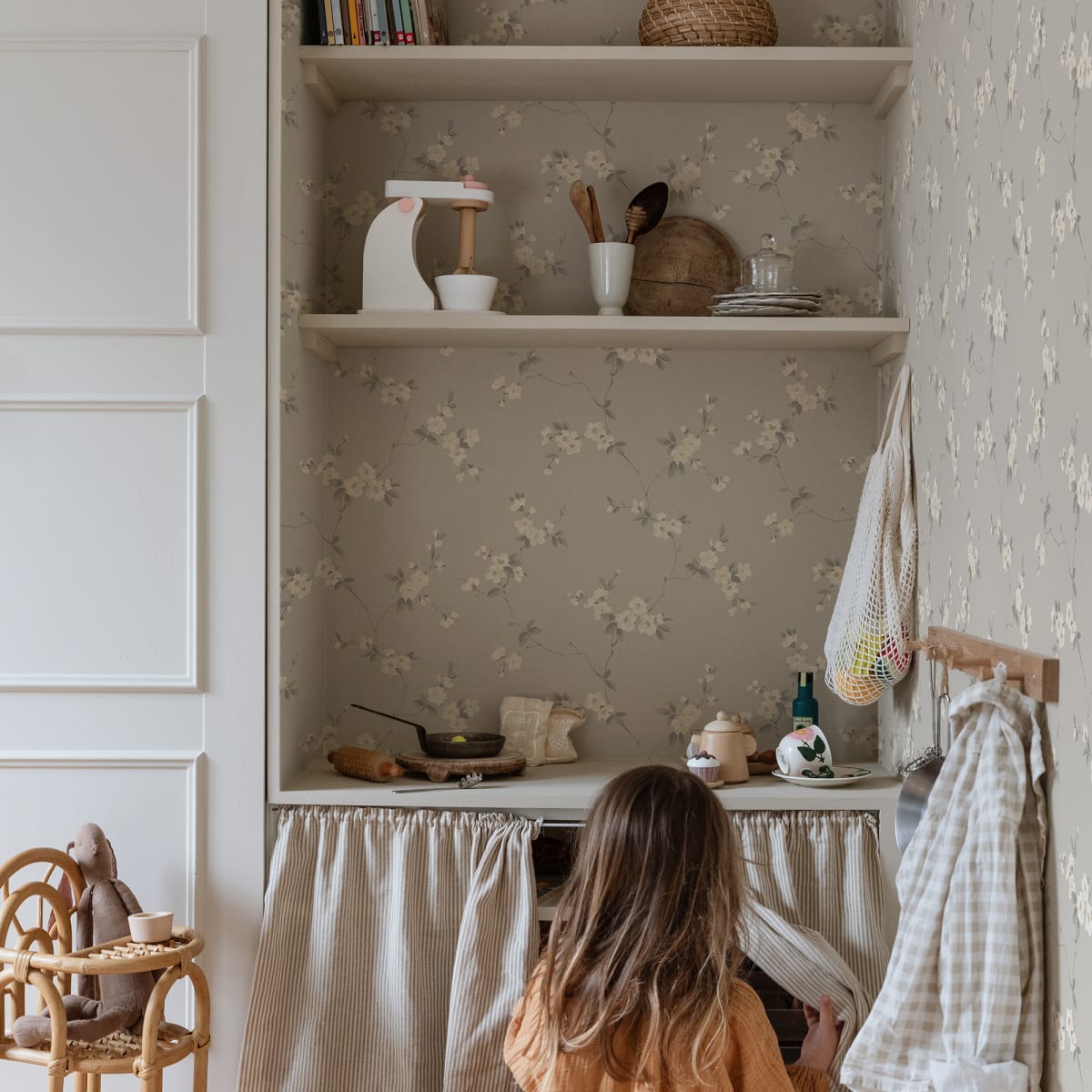 Engla Wallpaper - Mineral Gray - Sandberg - S10187 - Premier Wallcovering