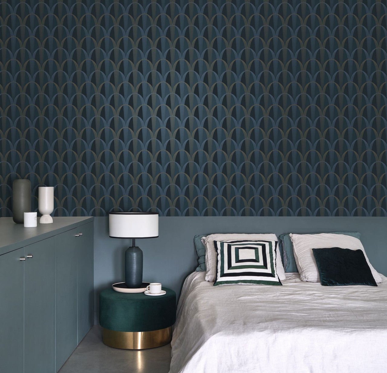Entree Des Artistes Annees Folles Wallpaper - Bleu Outremer / Mordore - Casadeco - 201046582 - Premier Wallcovering