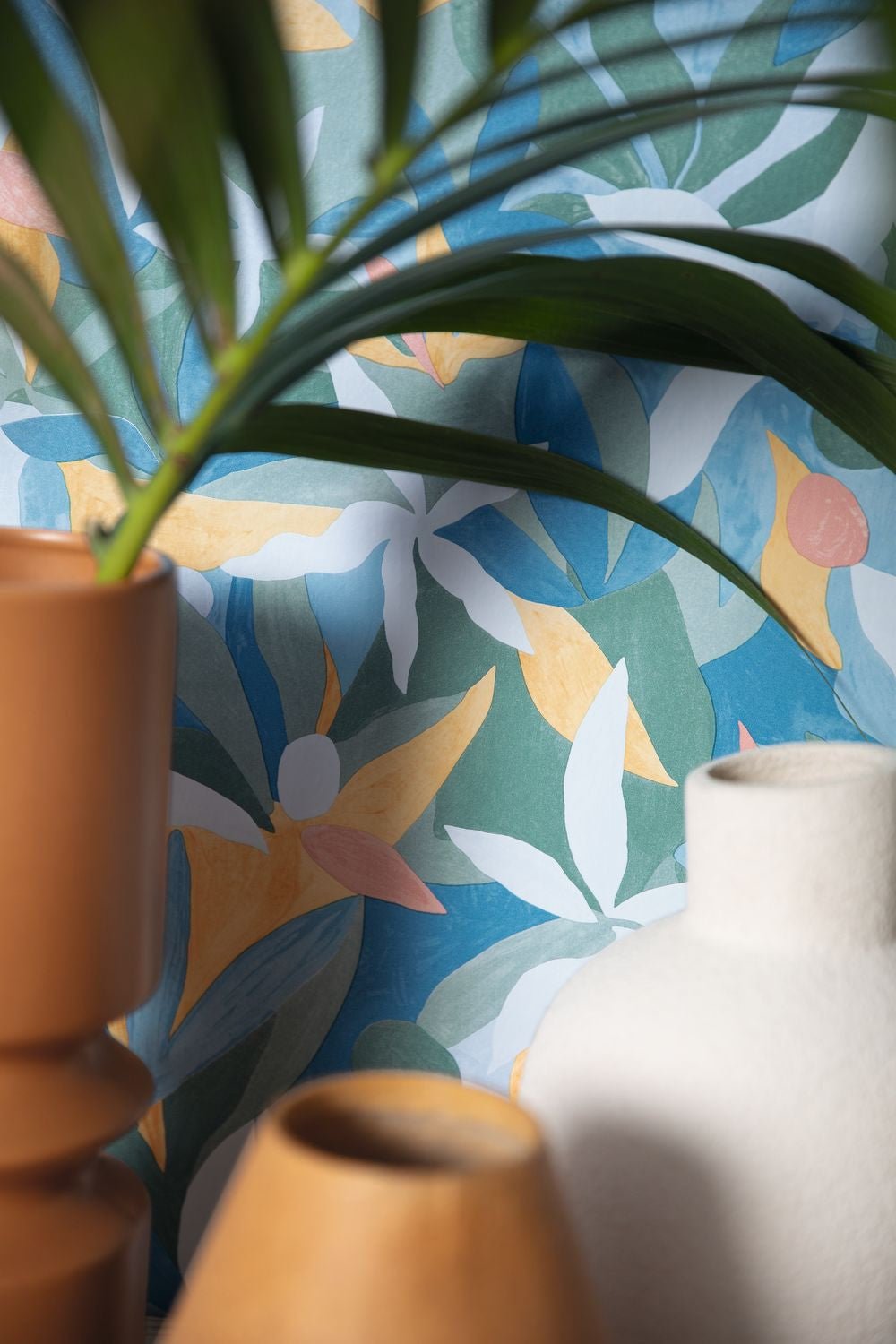Fauve Wallpaper - Bleu Cobalt/ Jaune/ Corail - Caselio - 102166114 - Premier Wallcovering
