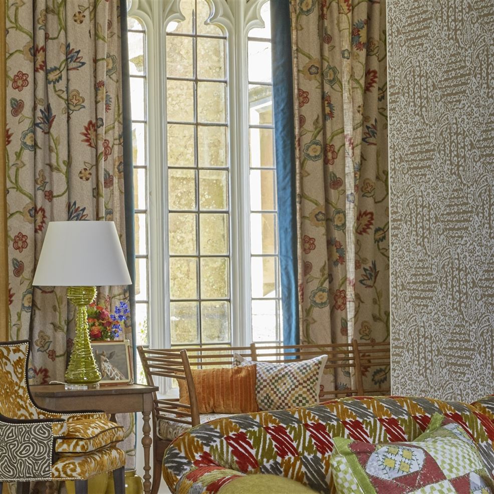 Felixton Wallpaper - Latte - William Yeoward - PWY9003/04 - Premier Wallcovering