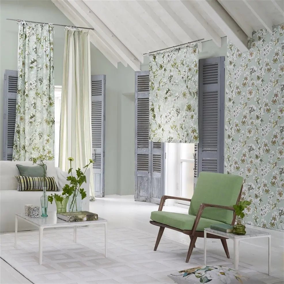 Fleur D'Assam Wallpaper - Platinum - Designers Guild - PDG1148/05 - Premier Wallcovering