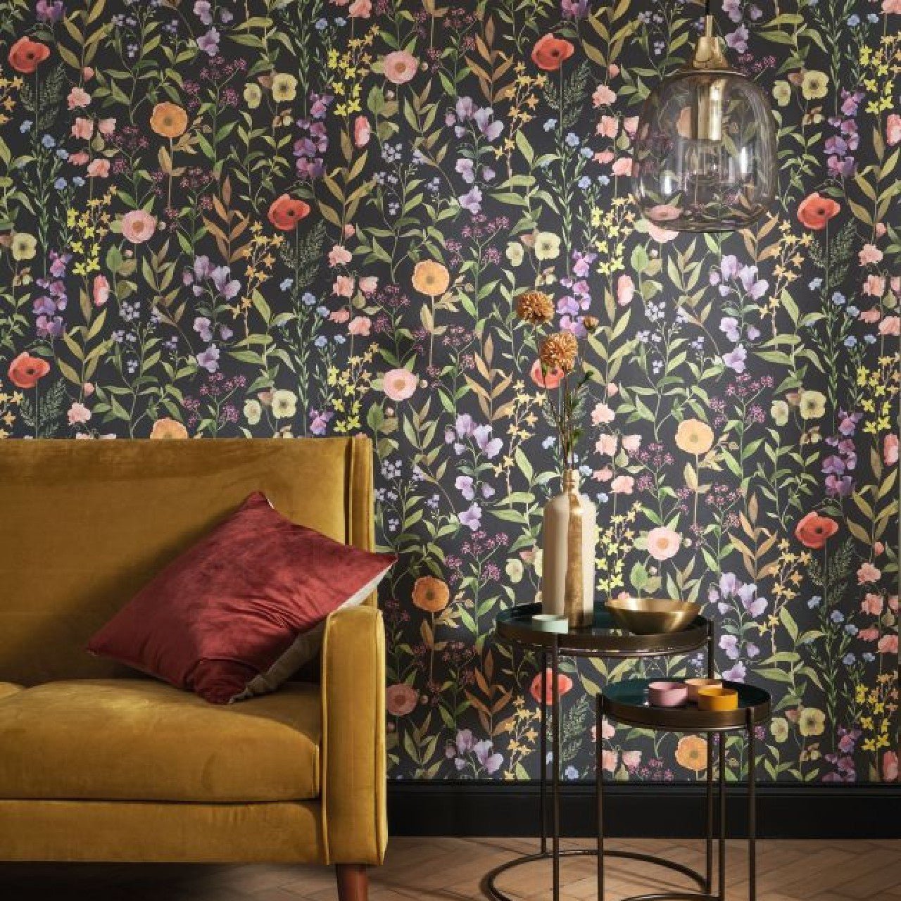 Fleurs des Champs Gardens Wallpaper - Noir Fusain - Casadeco - 87659456 - Premier Wallcovering