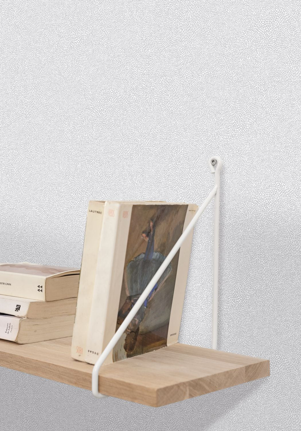 Flower Power April Wallpaper - Argente - Caselio - 101849090 - Premier Wallcovering