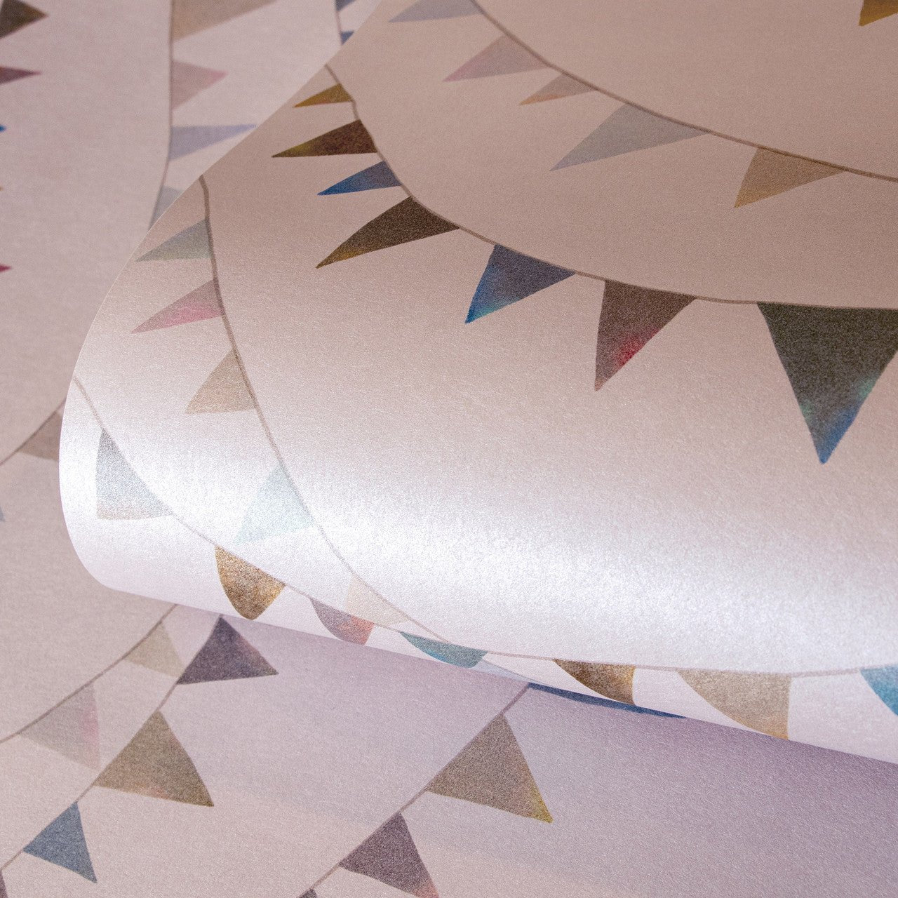 Garland Great Kids Wallpaper - Rose - Hohenberger - 26822 - Premier Wallcovering