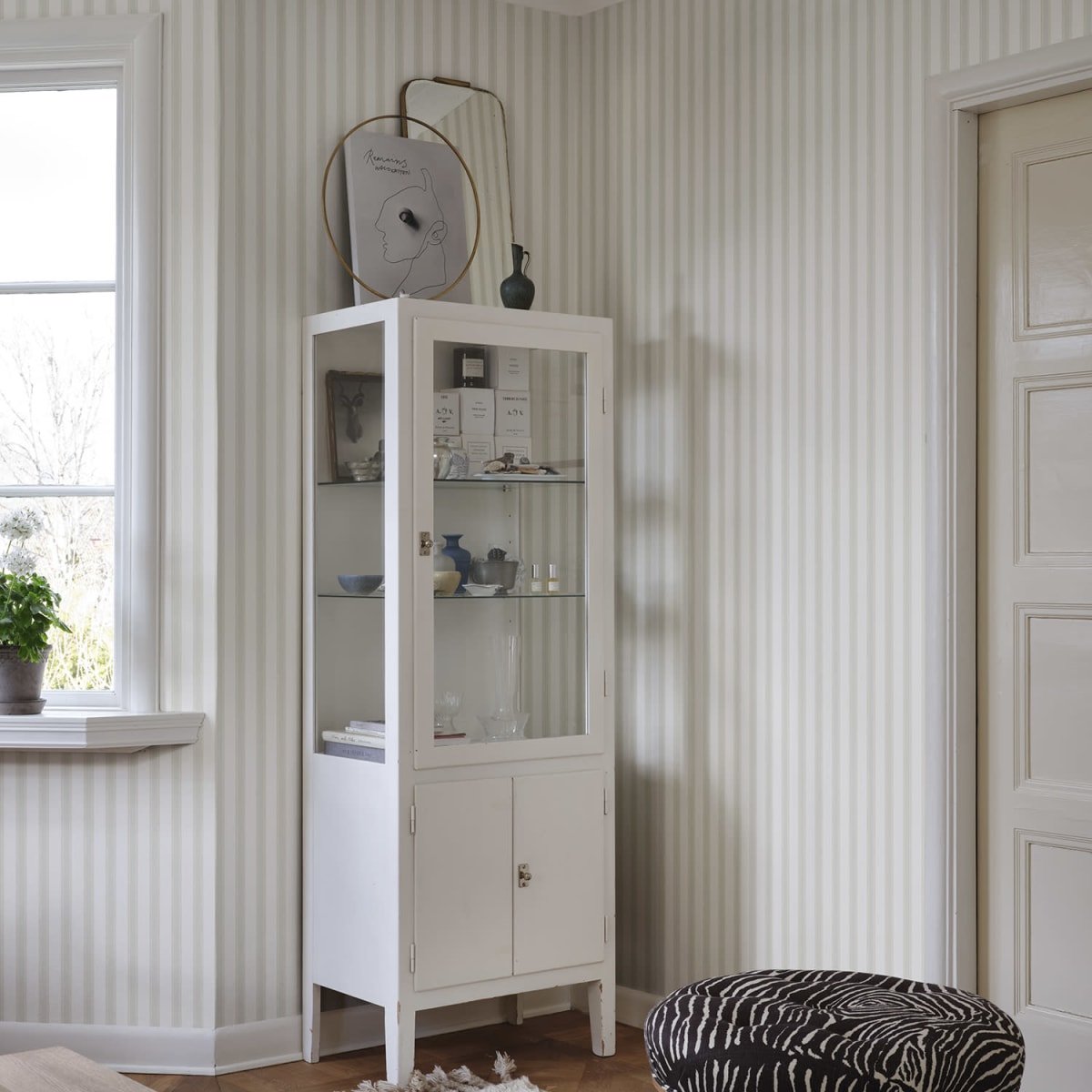 Gustav Wallpaper - Light Green - Sandberg - 101-18 - Premier Wallcovering