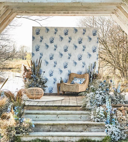 Halfmoon Wallpaper - Gilver/ Tranquility - HTEW112765 - Harlequin - Premier Wallcovering