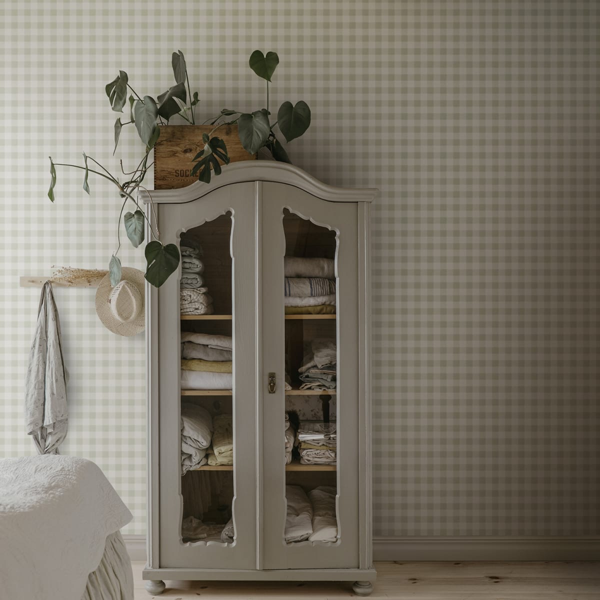 Harry Wallpaper - Spring Green - Sandberg - S10502 - Premier Wallcovering