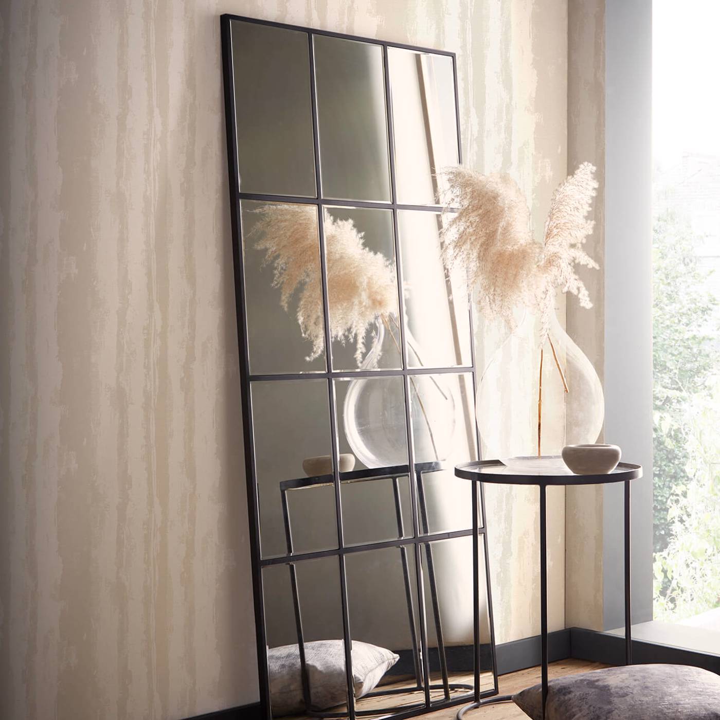 Herrera Wallpaper - Ivory - Clarke & Clarke - W0223/02 - Premier Wallcovering