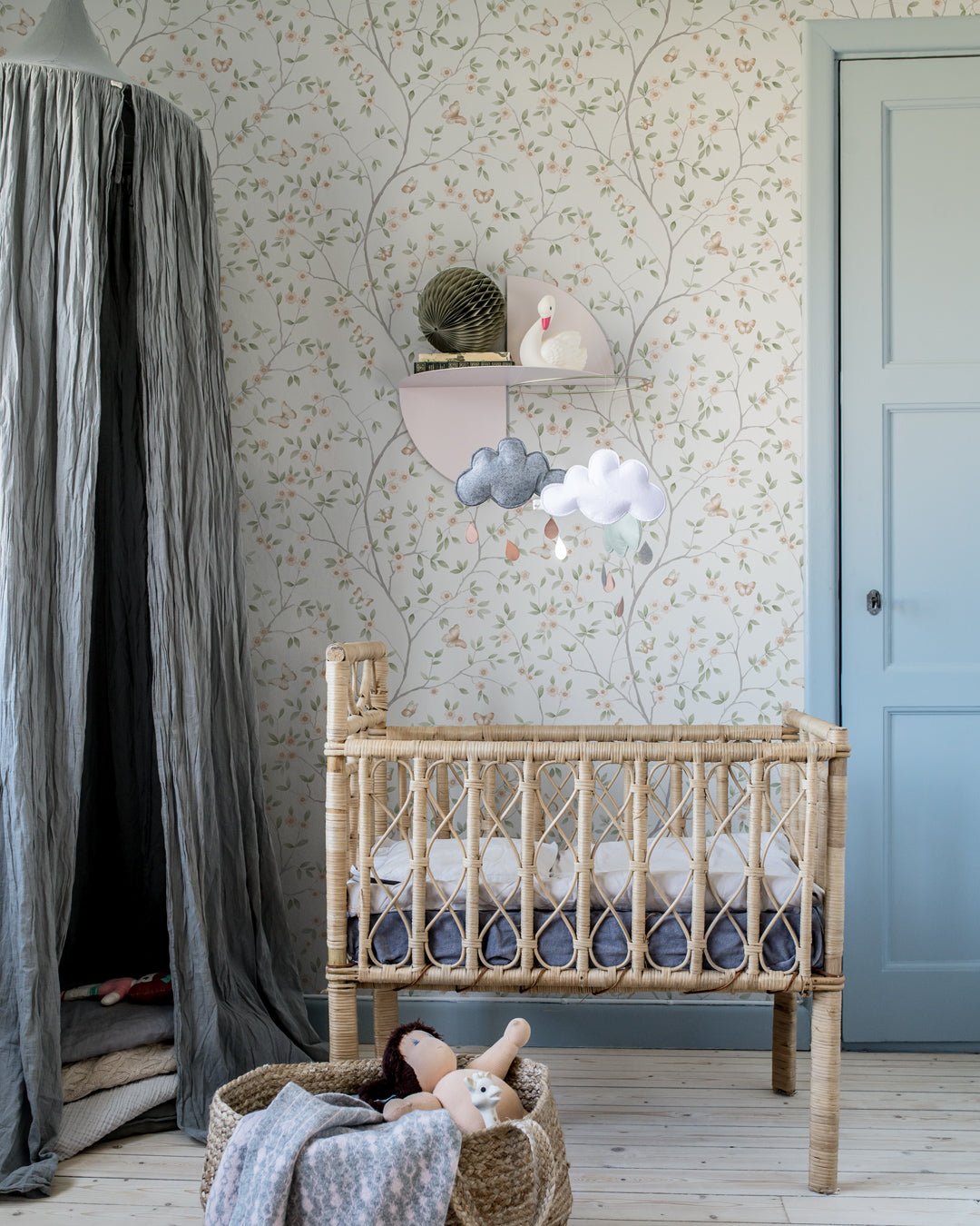 Hilma Wallpaper - Gray - Midbec - 51025 - Premier Wallcovering