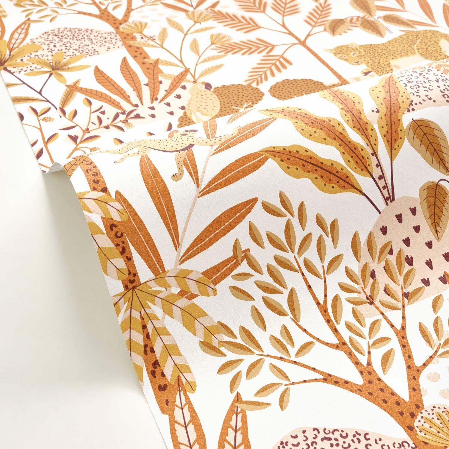 Jane Wallpaper - Blanc Vieux Rose - Caselio - 104480448 - Premier Wallcovering