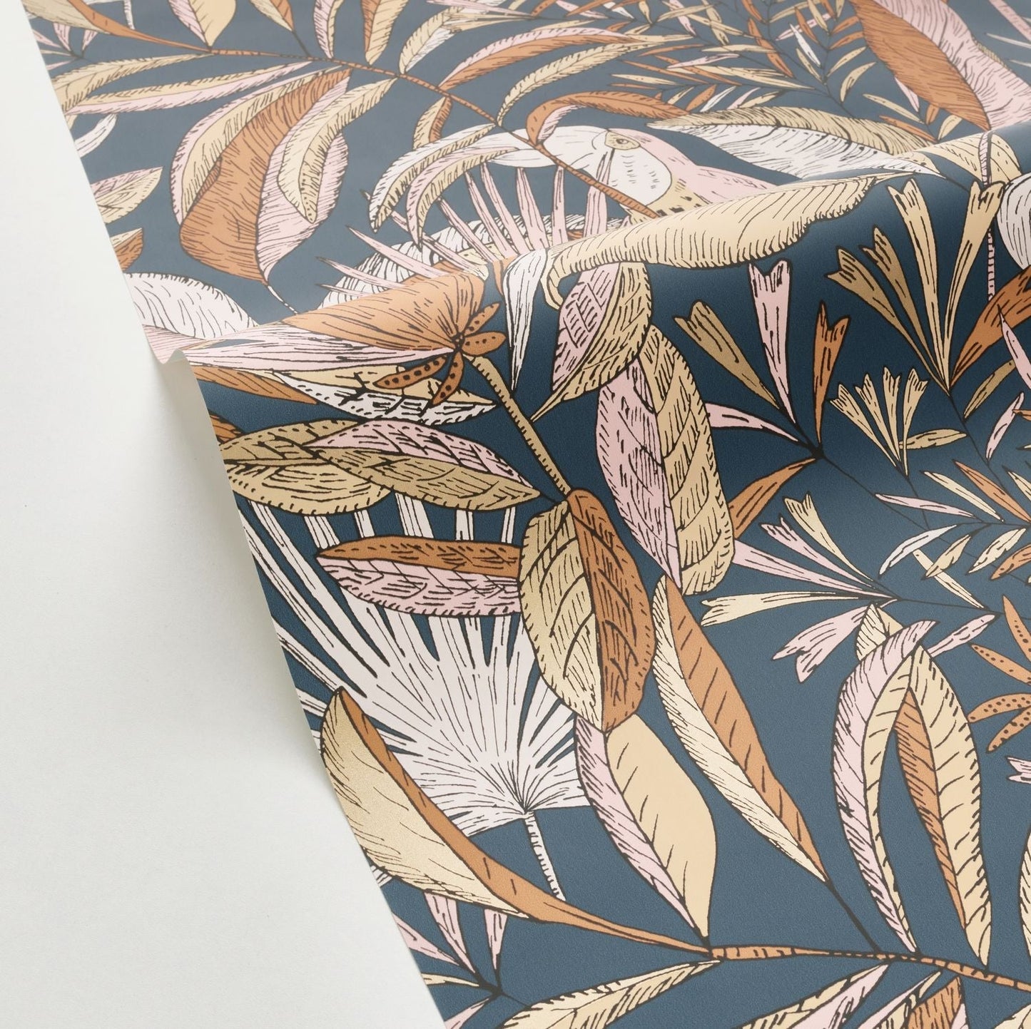 Jardin De Bel Air Wallpaper - Bleu Nuit Rose - Caselio - 103016459 - Premier Wallcovering