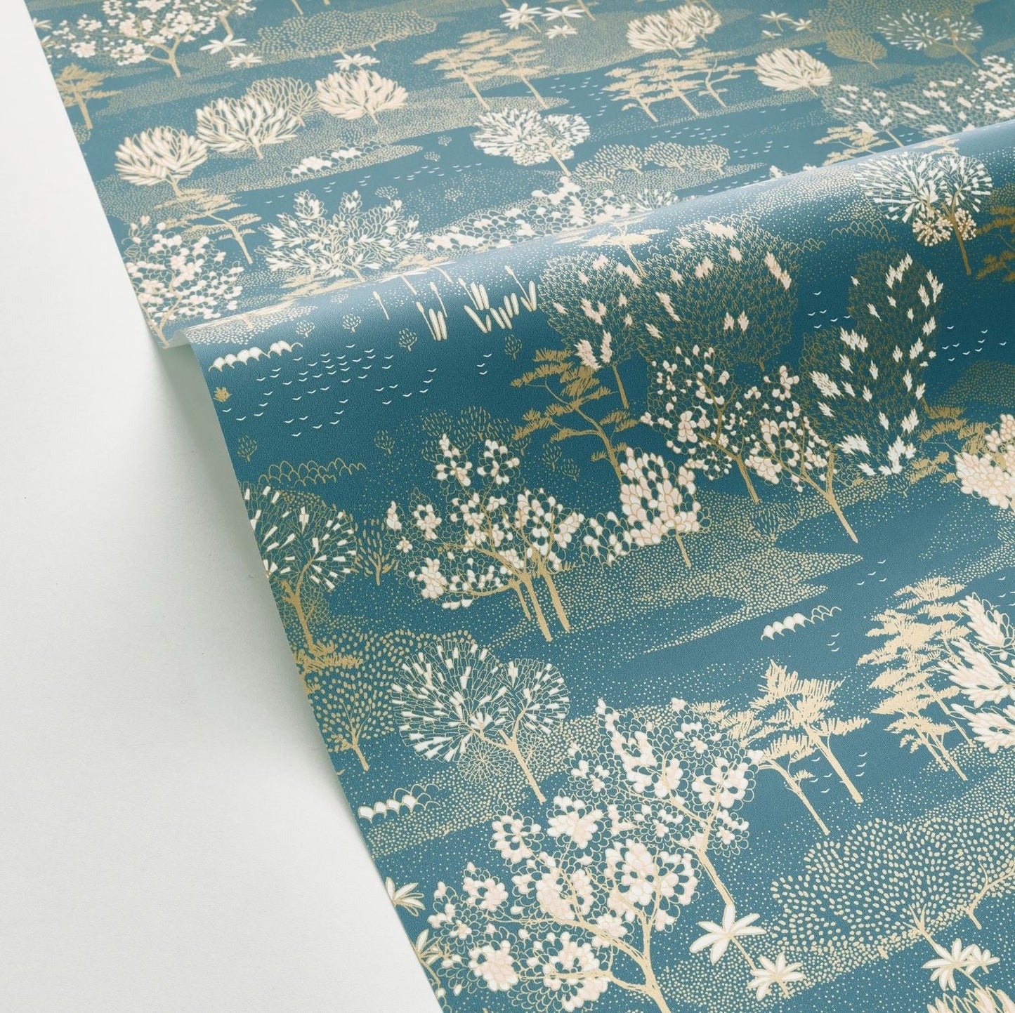 Jardin D'olinda Wallpaper - Bleu Canard - Caselio - 103046244 - Premier Wallcovering