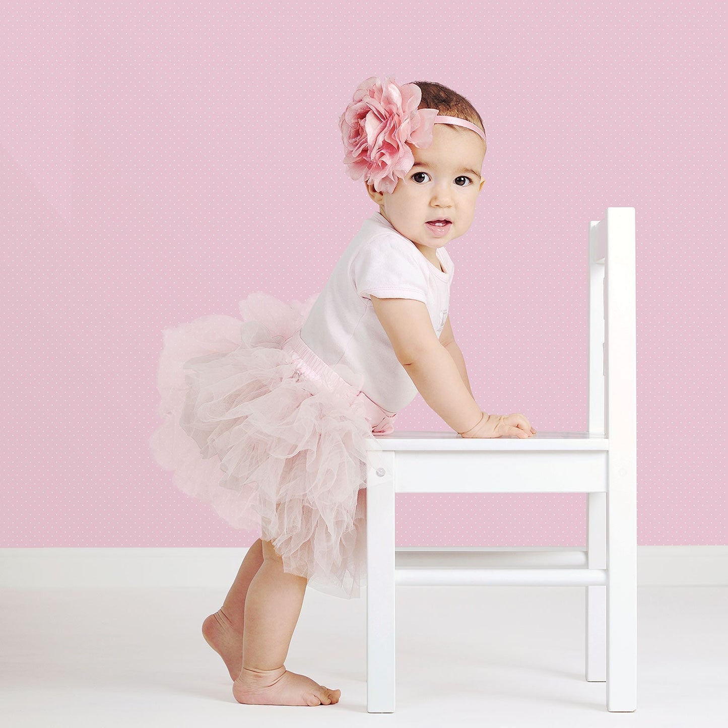 Just 4 Kids 2 Dots Wallpaper - Pink - Galerie - G56511 - Premier Wallcovering