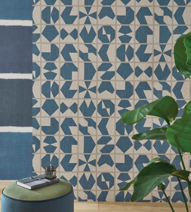 Kutani Vinyl Wallpaper - Emerald/Charcoal - Osborne & Little - W7557-05 - Premier Wallcovering