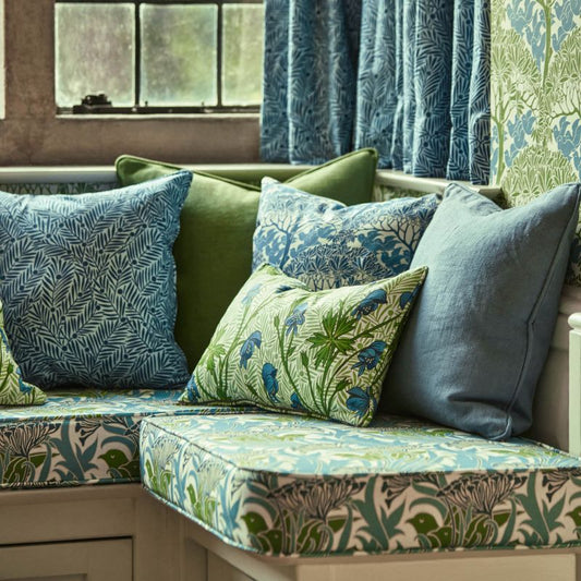 Laceflower Fabric - Pistachio/Lichen - Morris & Co - 227228 - Premier Wallcovering