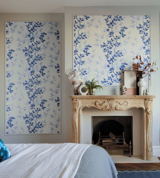 Lady Alford Wallpaper - Porcelain / China Blue - HDHW112898 - Harlequin - Premier Wallcovering