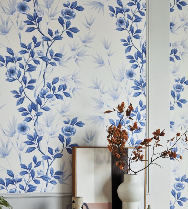 Lady Alford Wallpaper - Porcelain / China Blue - HDHW112898 - Harlequin - Premier Wallcovering