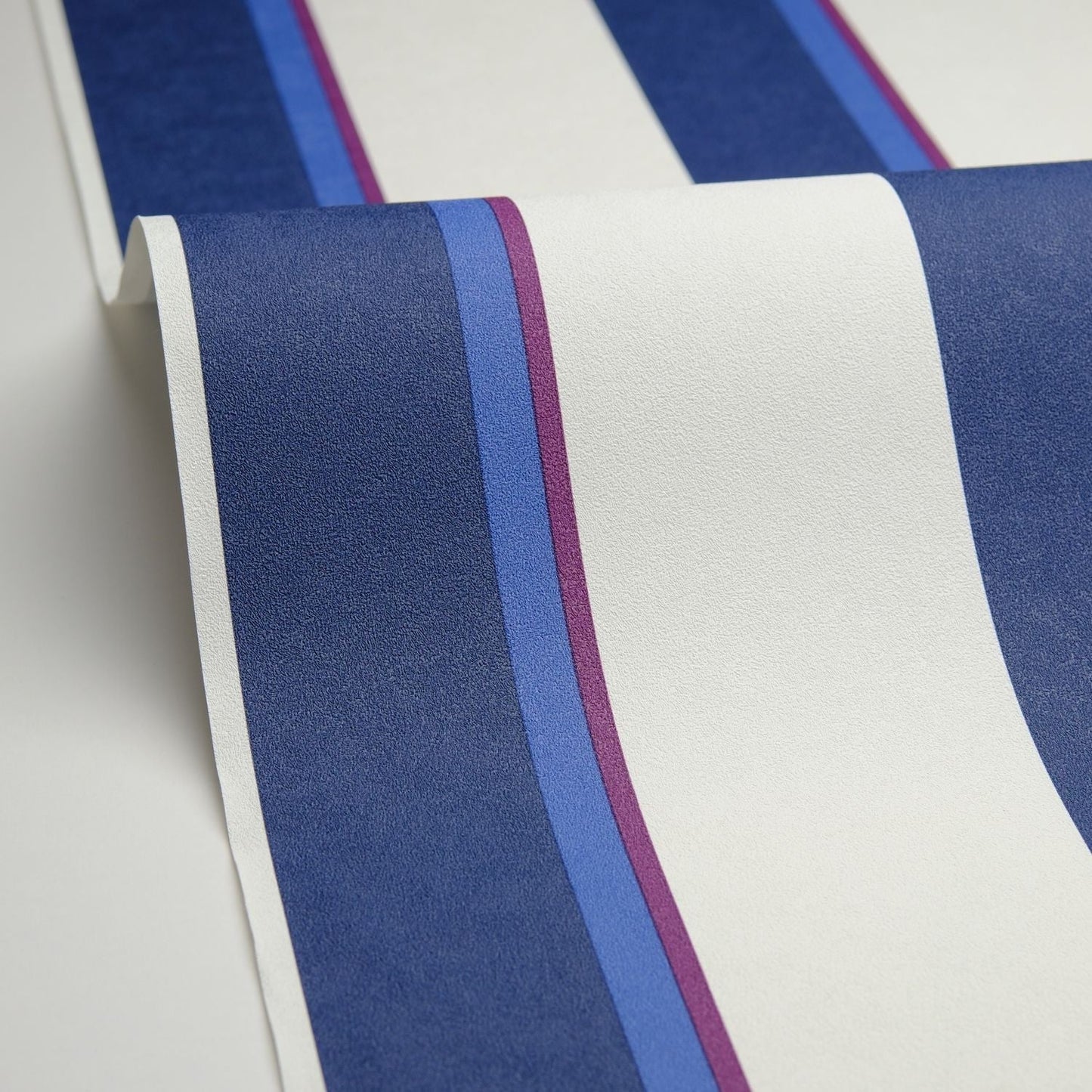 Linear Wallpaper - Bleu Aubergine - Caselio - 105530564 - Premier Wallcovering