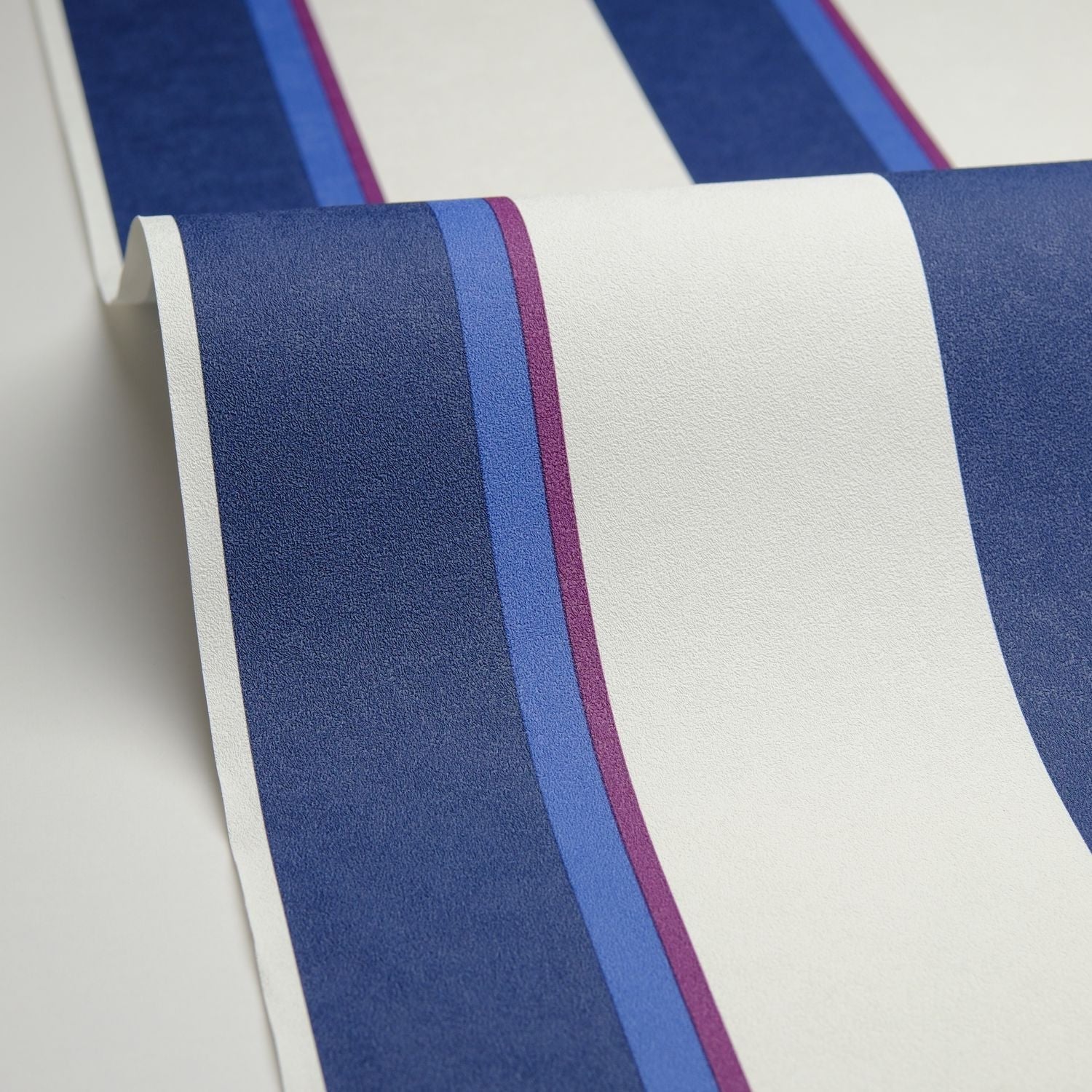 Linear Wallpaper - Bleu Aubergine - Caselio - 105530564 - Premier Wallcovering