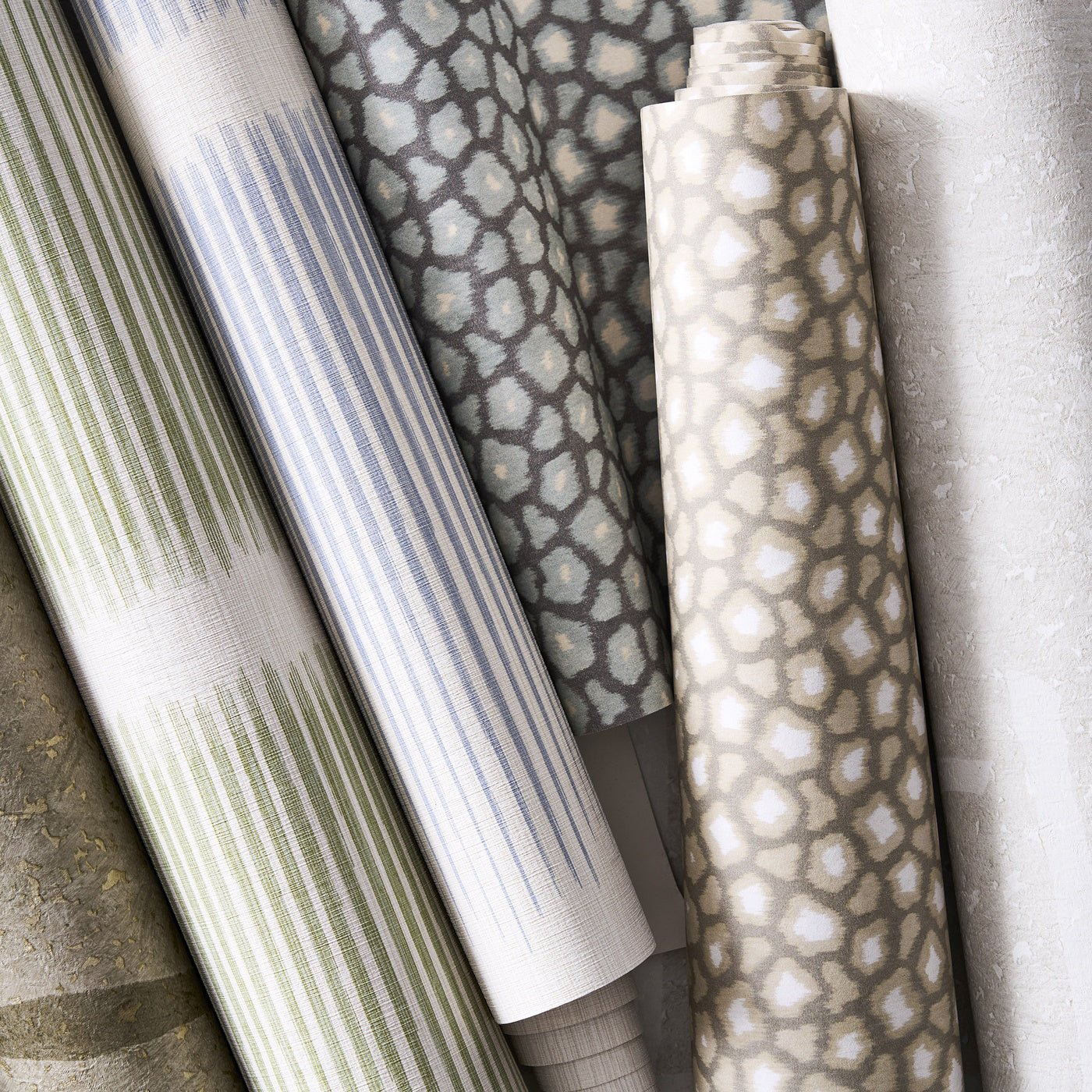 Loam Wallpaper - Evergreen - Harlequin - HDMW113296 - Premier Wallcovering