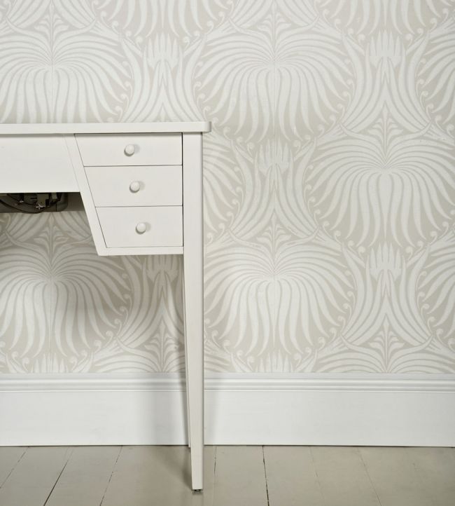Lotus Wallpaper - Skimming Stone - 2007 - Farrow & Ball - Premier Wallcovering
