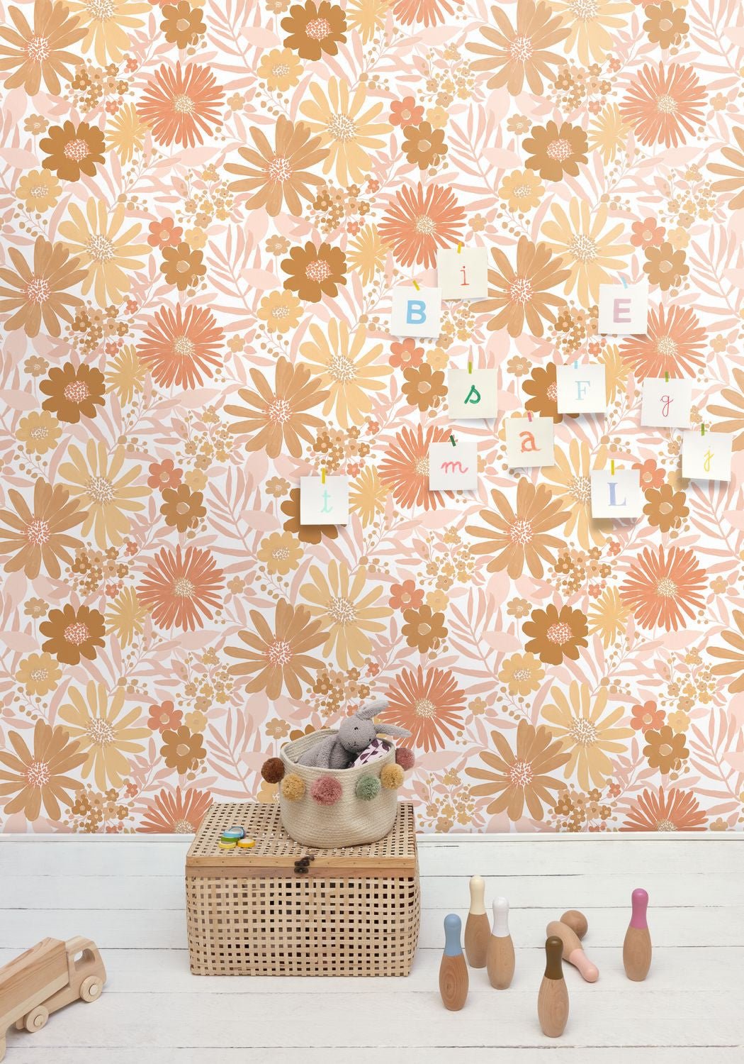 Marguerite Wallpaper - Blanc Roses - Caselio - 104430436 - Premier Wallcovering