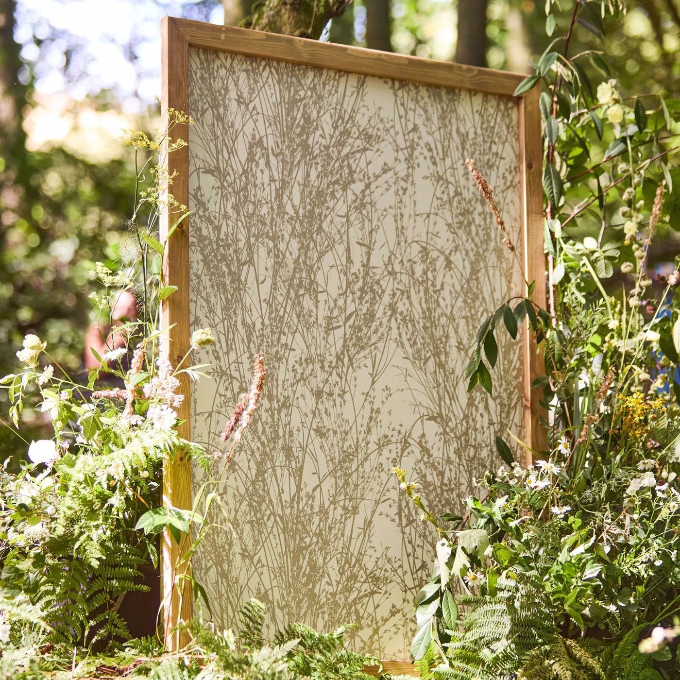 Meadow Canvas Wallpaper - Gilver/Linen - Sanderson - DWOW215693 - Premier Wallcovering