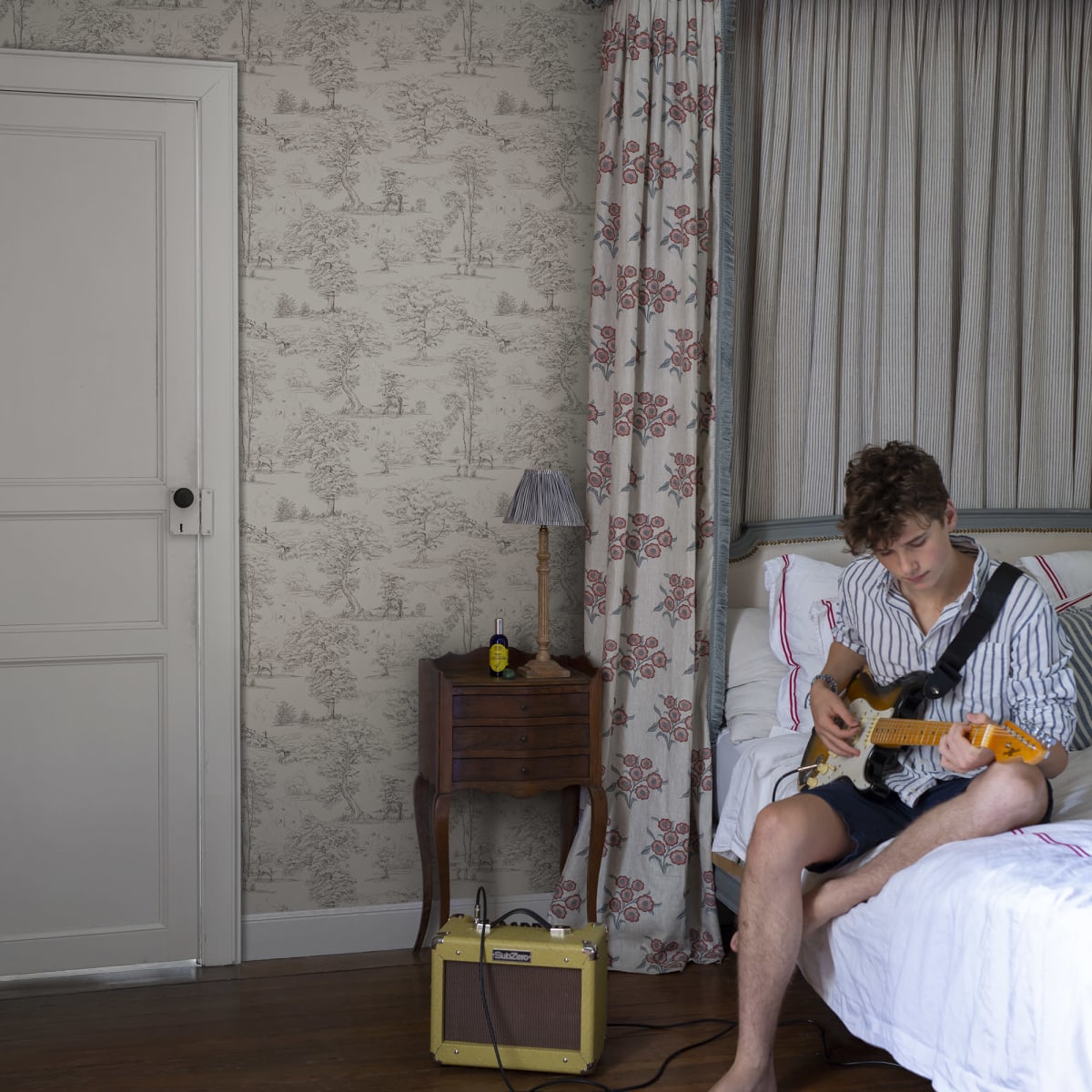 Montfort Wallpaper - Graphite - Sandberg - S10256 - Premier Wallcovering