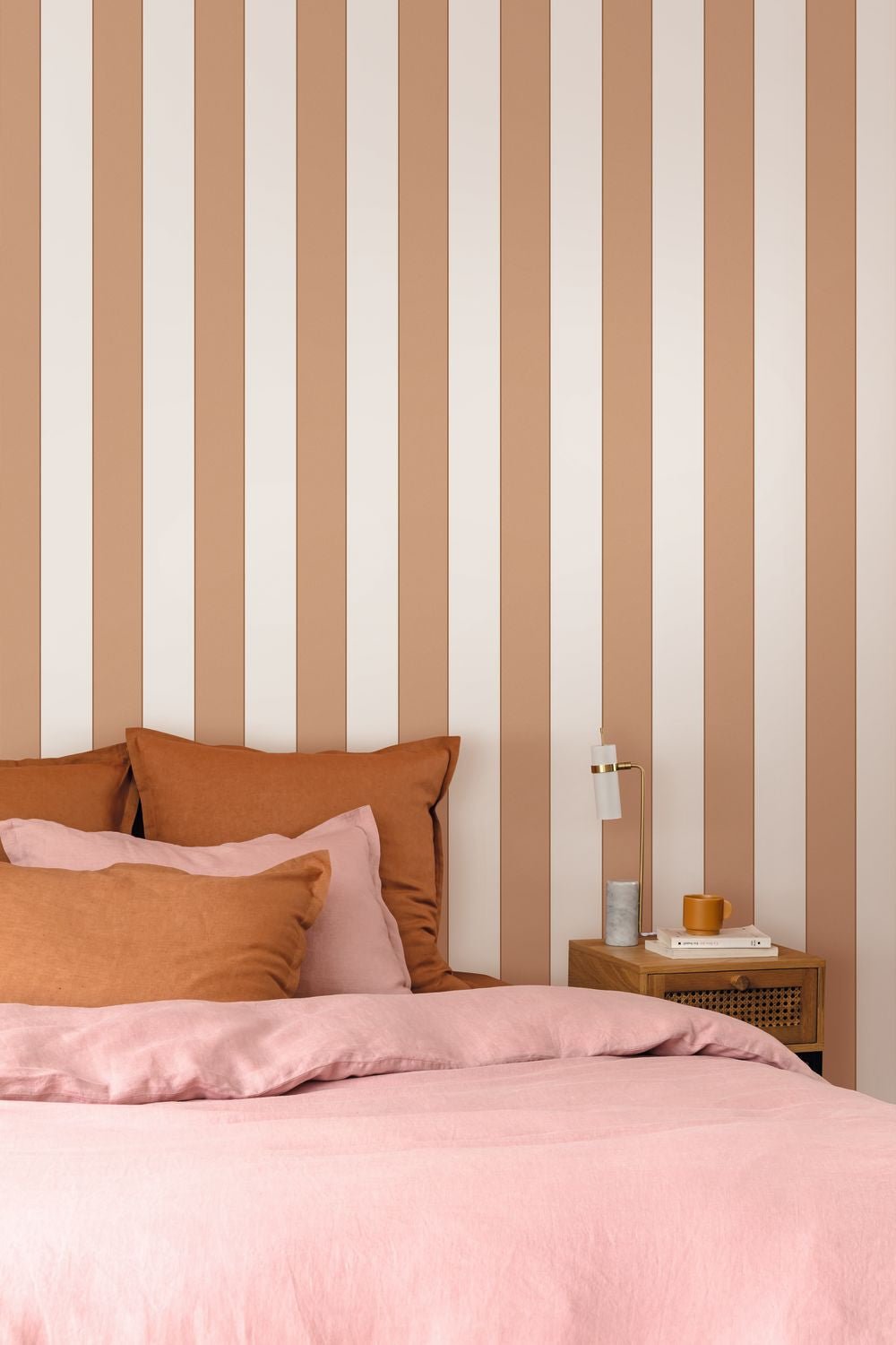 Moonlight Golden Lines Wallpaper - Cuivre - Caselio - 101074044 - Premier Wallcovering