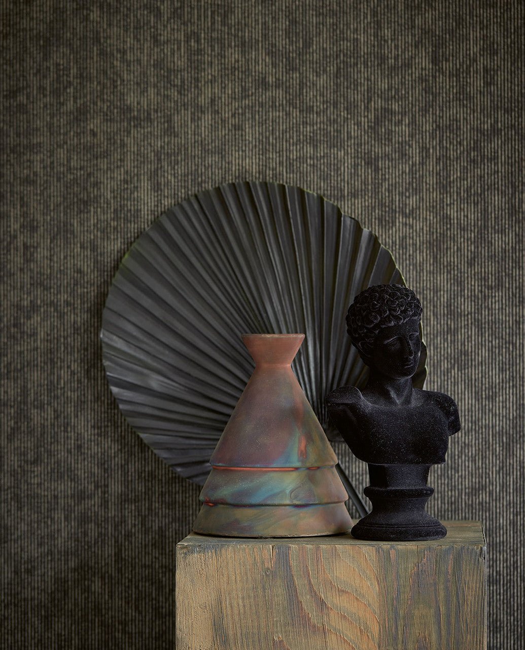 Museum Gradient Wallpaper - Black - Eijffinger - 307323 - Premier Wallcovering