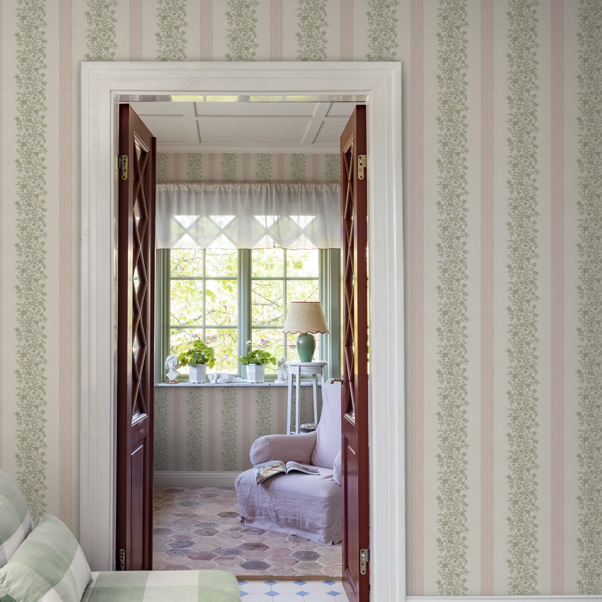 Natalie Wallpaper - Pink - Sandberg - S10825 - Premier Wallcovering