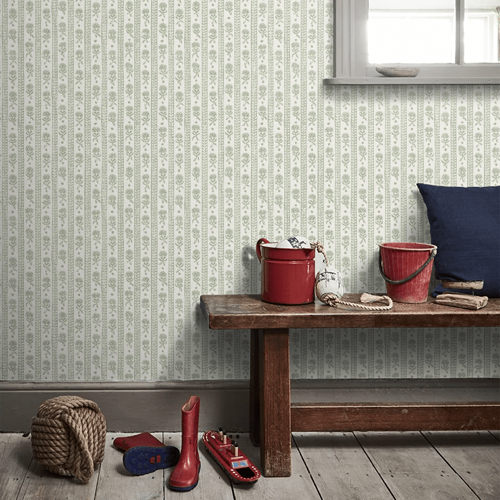 Nejlikerand Wallpaper - Green - Boråstapeter - 8051 - Premier Wallcovering