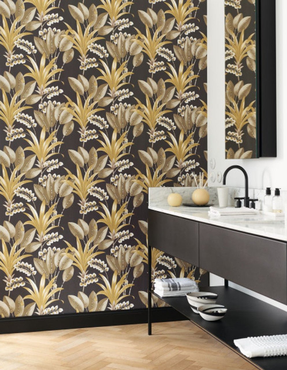 Palma Nicaragua Wallpaper - Tilleul And Noir - Casadeco - 86417575 - Premier Wallcovering