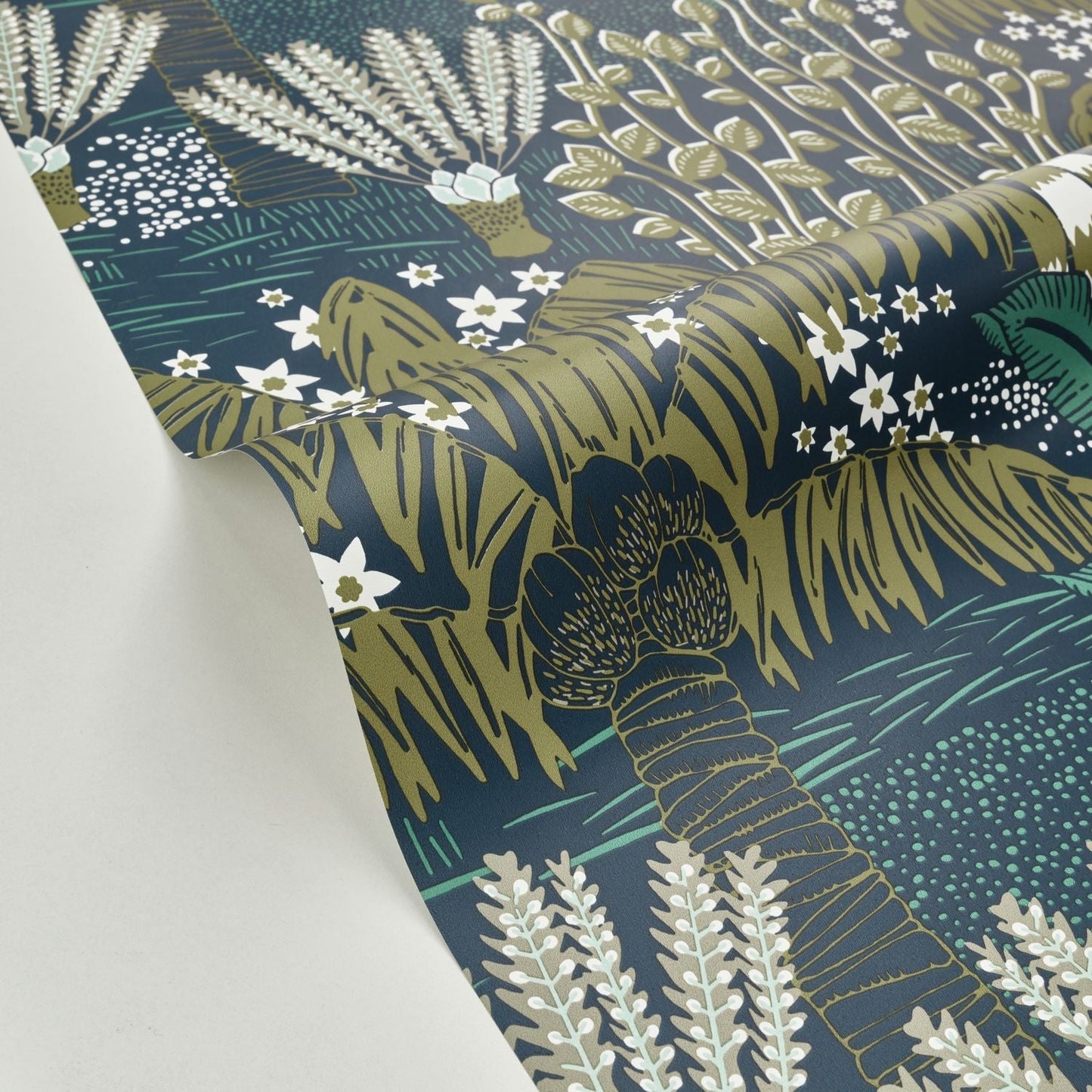 Palmeraie Wallpaper - Bleu Nuit - Caselio - 103696072 - Premier Wallcovering