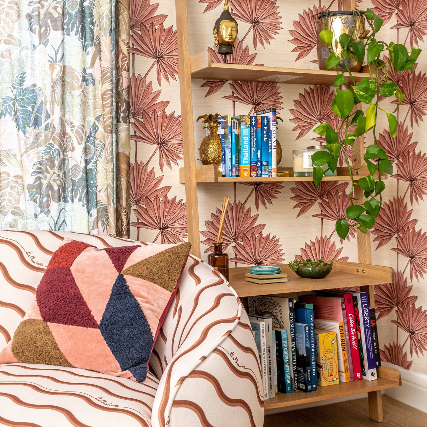 Palmetto Wallpaper - Rosa-Pink - Wear The Walls - PARP894170 - Premier Wallcovering