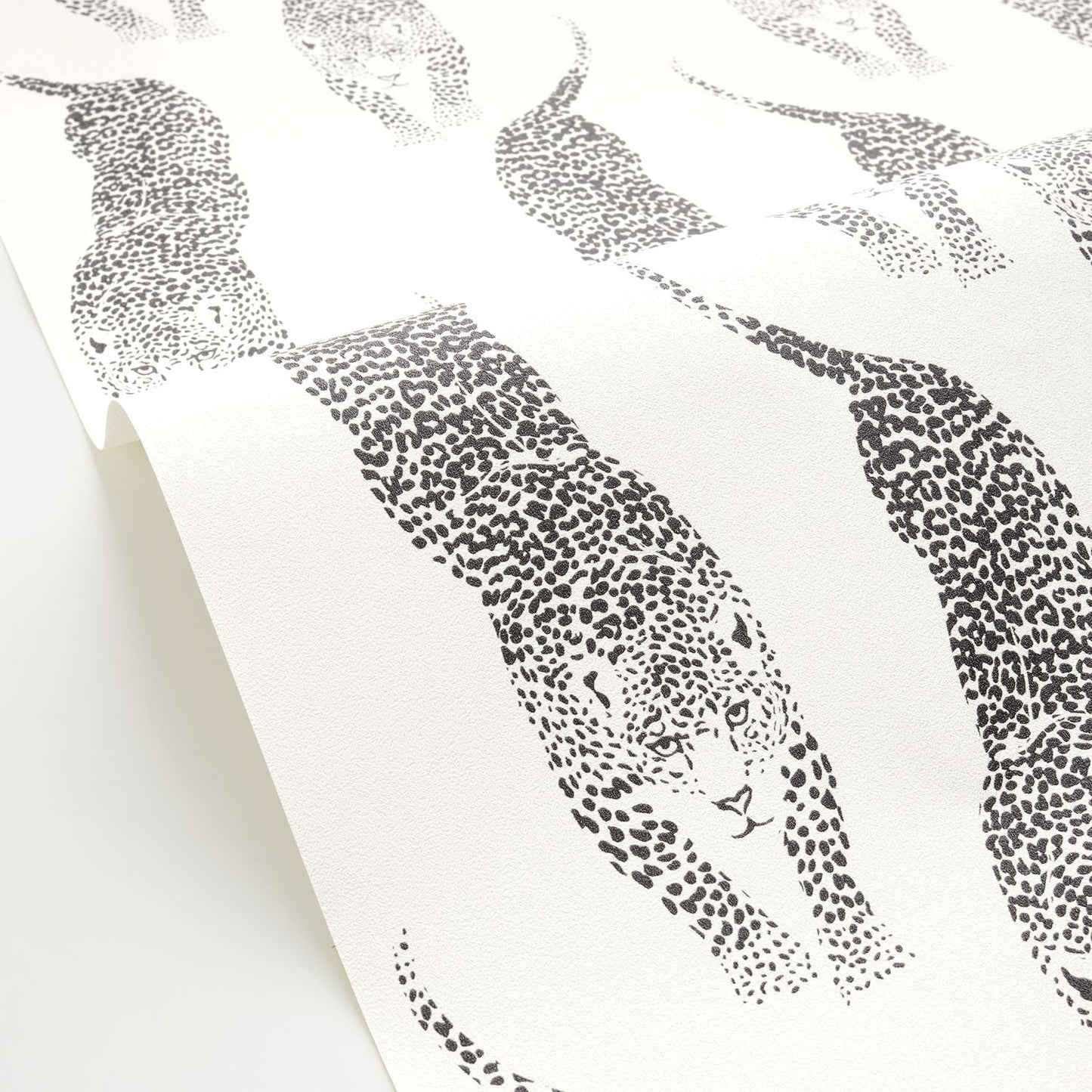 Panthera Wallpaper - Blanc Noir - Caselio - 104920995 - Premier Wallcovering