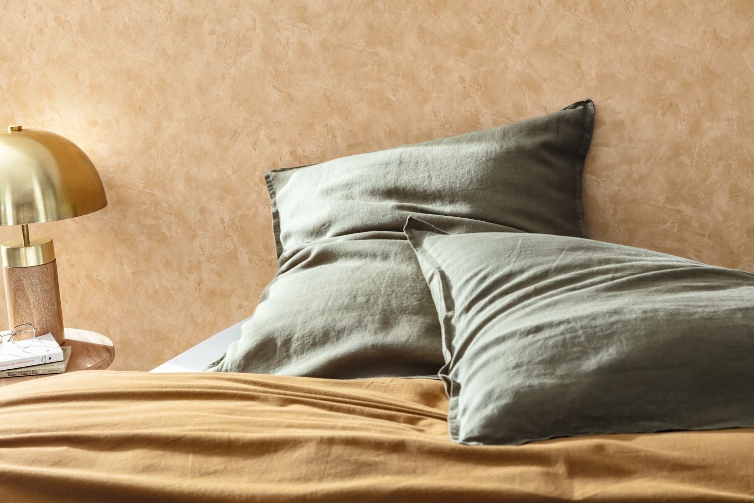 Patine Uni Wallpaper - Miel - Caselio - 100221536 - Premier Wallcovering