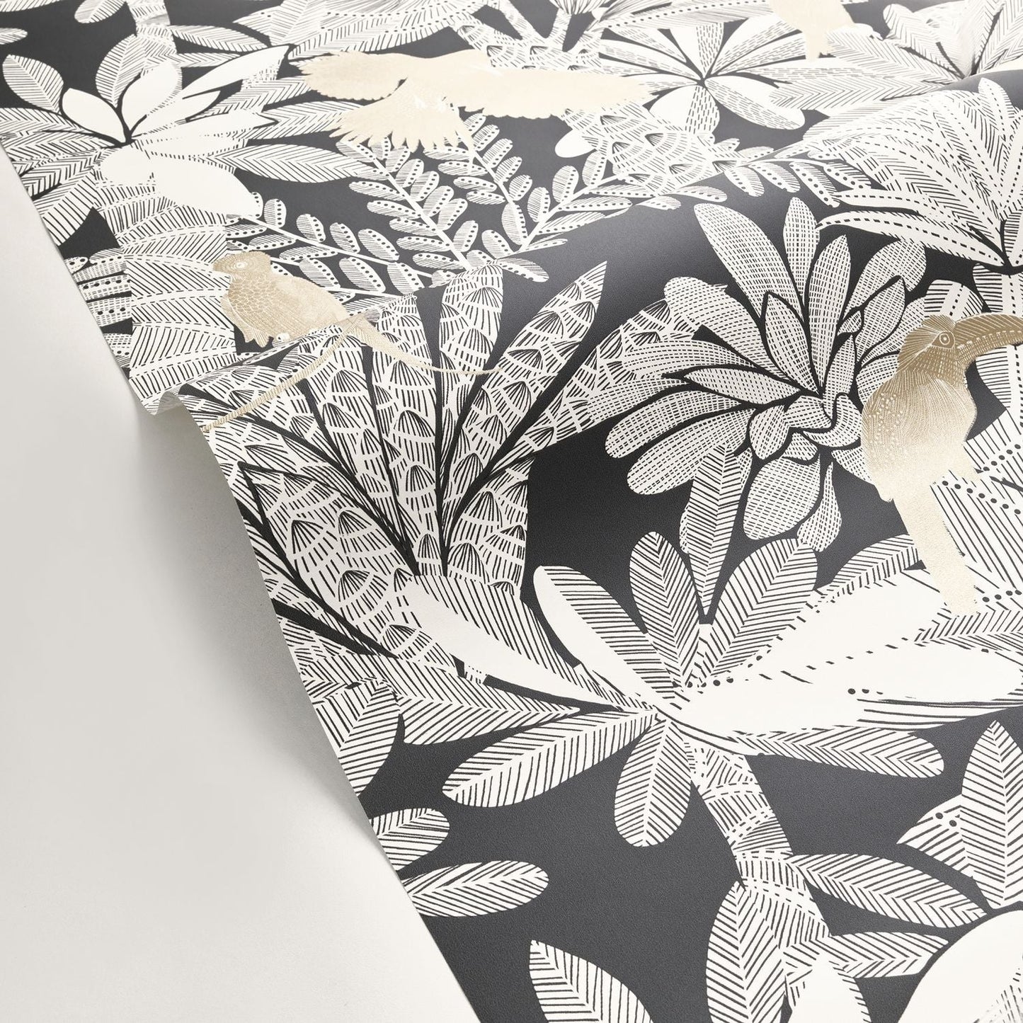 Riviera Wallpaper - Noir Or - Caselio - 104269243 - Premier Wallcovering