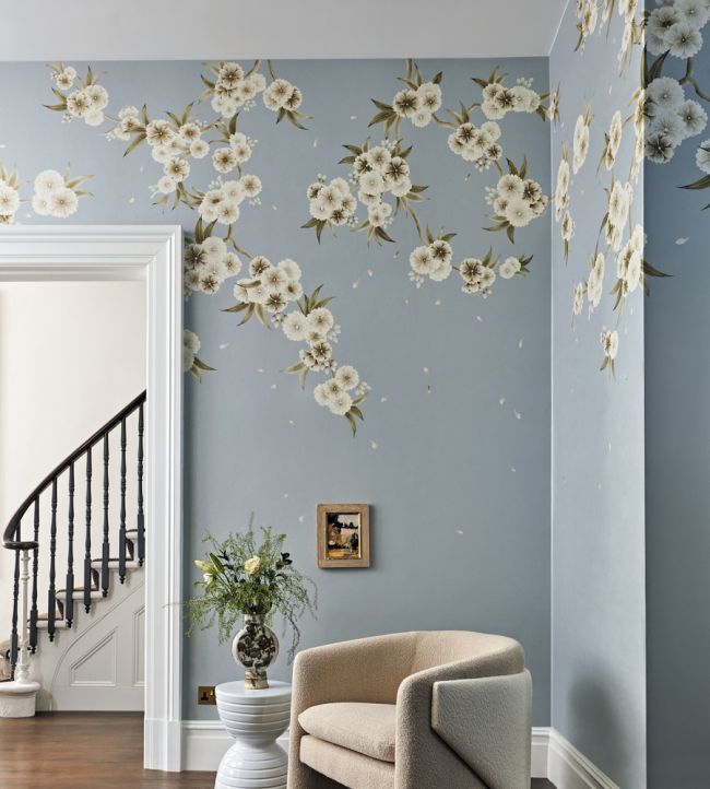 Rosa Wallpaper - Feather Grey/ Paper Lantern/Oyster - HDHW112888 - Harlequin - Premier Wallcovering