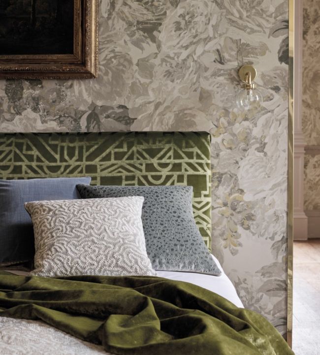 Rose Absolute Wallpaper - Linen/Gold - ZDAR312853 - Zoffany - Premier Wallcovering