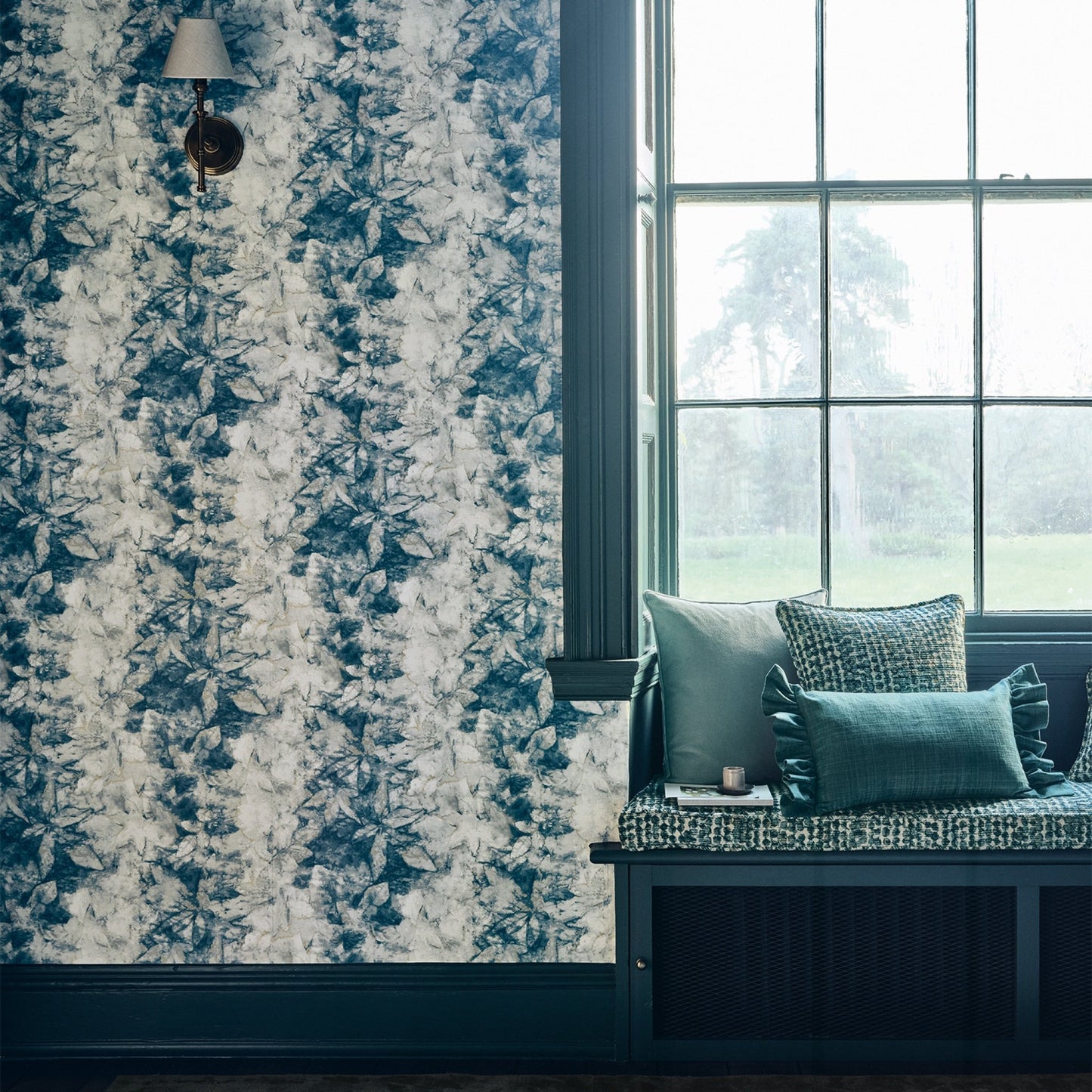 Sarita Wallpaper - Dragonfly - Romo - Pluma - W440/03 - Premier Wallcovering