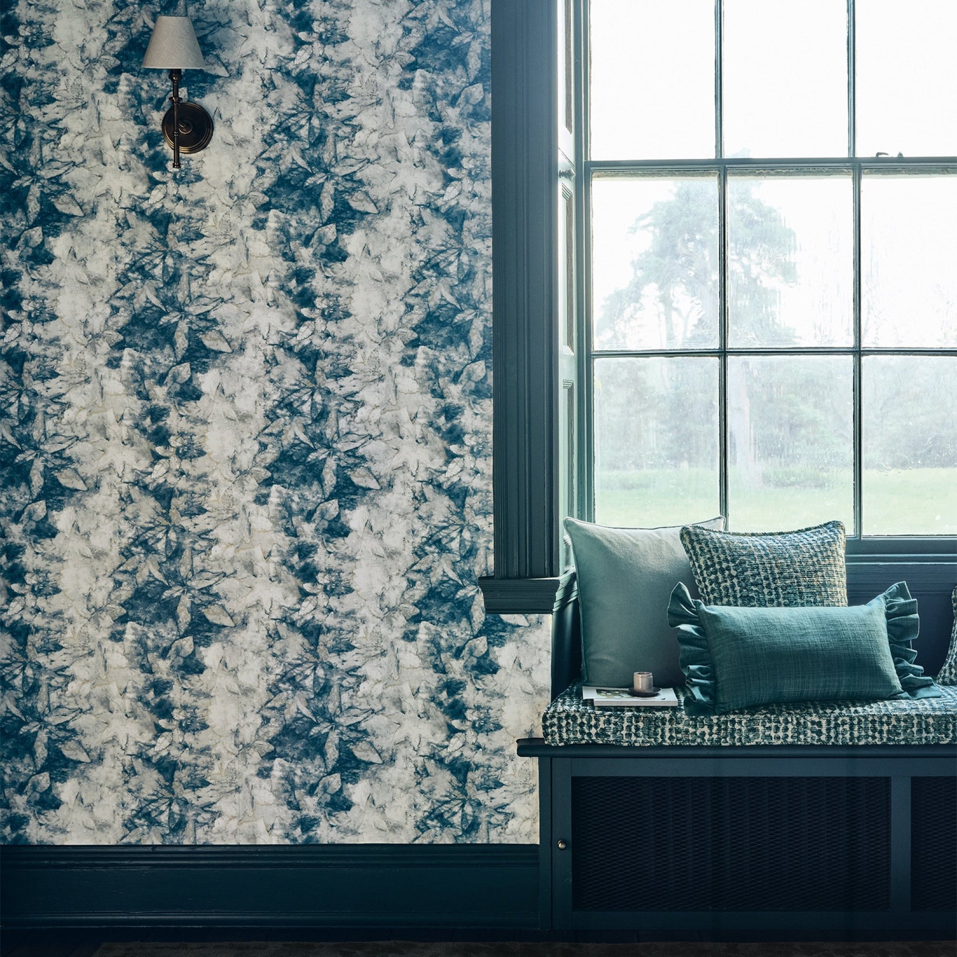Sarita Wallpaper - Dragonfly - Romo - Pluma - W440/03 - Premier Wallcovering