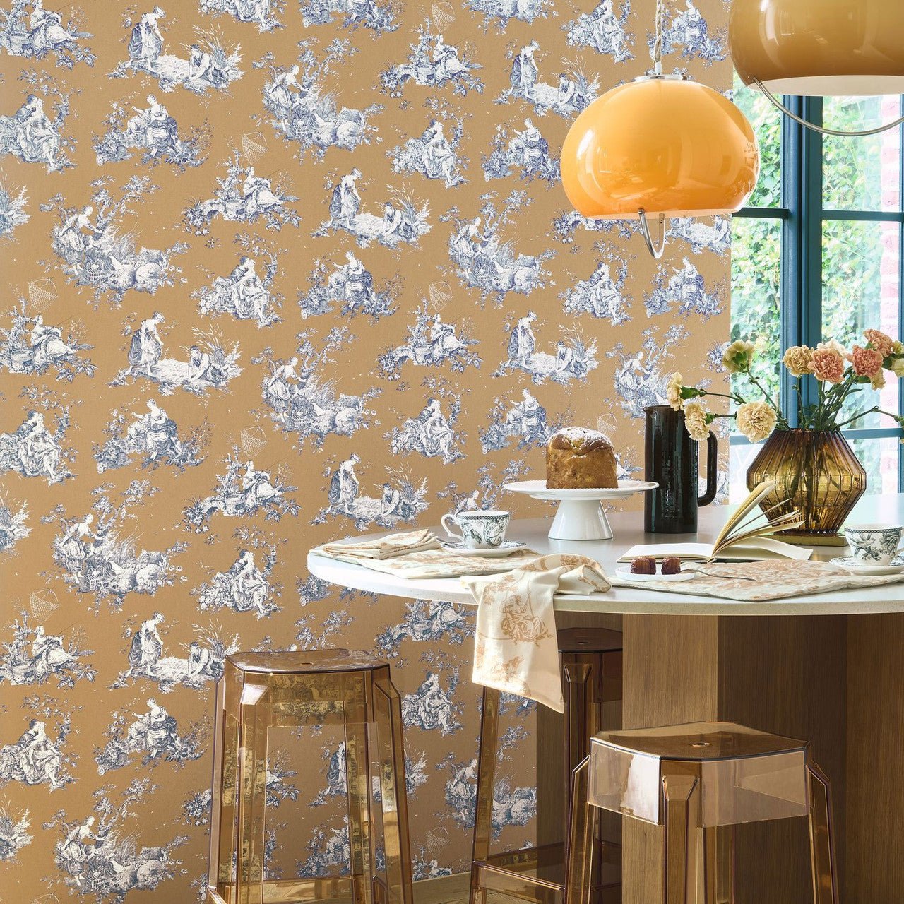 Scene D'ete Les Belles Toiles De Jouy 2 Wallpaper - Ocre - Casadeco - 87912606 - Premier Wallcovering