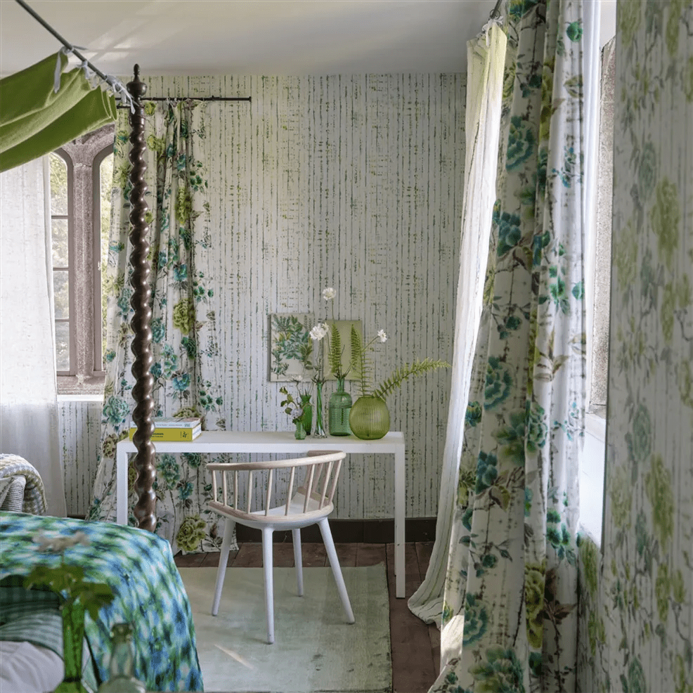 Shiwa Wallpaper - Emerald - PDG1159/03 - Designers Guild - Premier Wallcovering