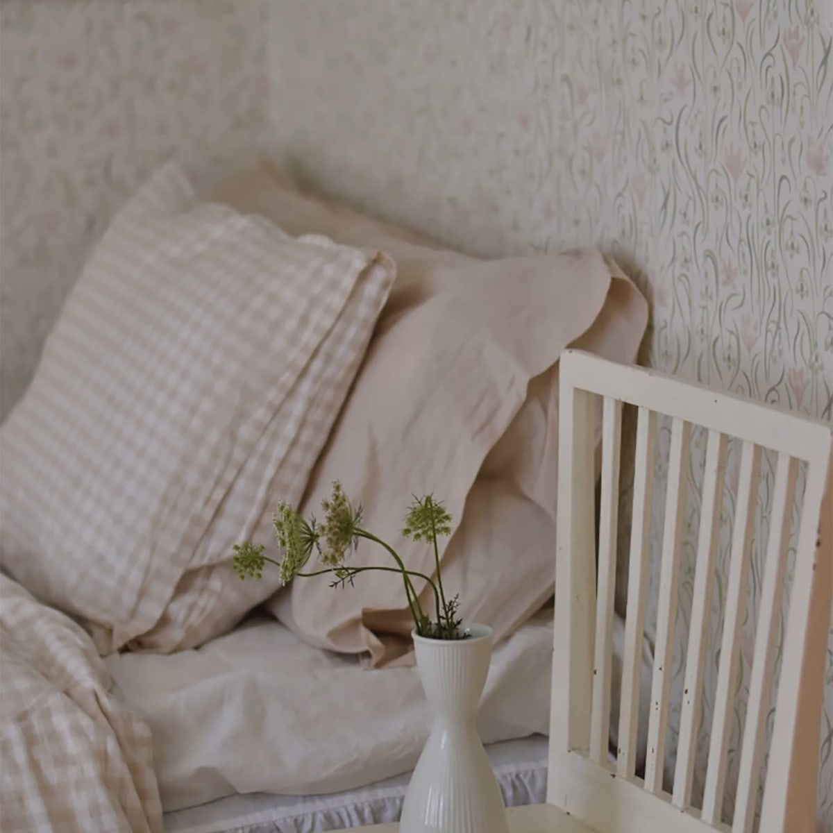 Signe Wallpaper - Spring Green - Sandberg - S10157 - Premier Wallcovering