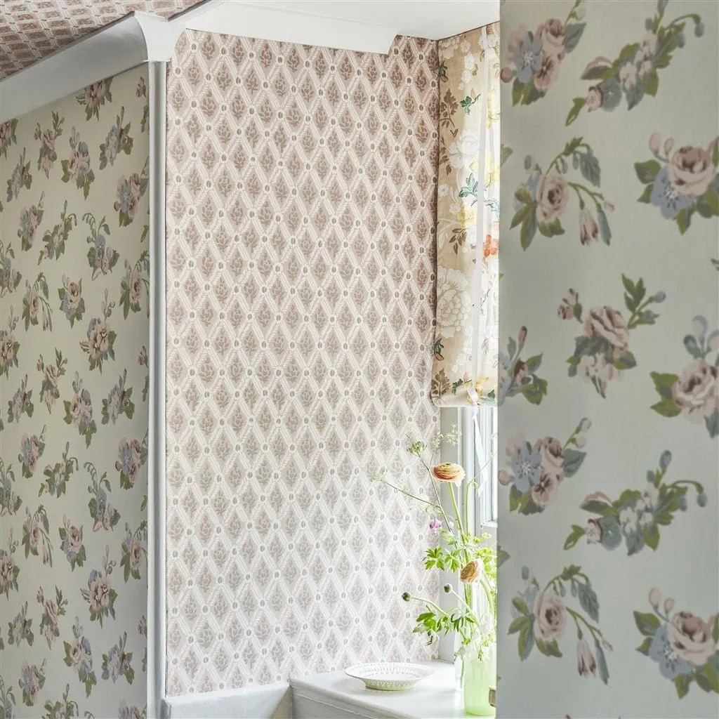 St John Street Trellis Wallpaper - Vintage Rose - English Heritage - PEH0003/02 - Premier Wallcovering