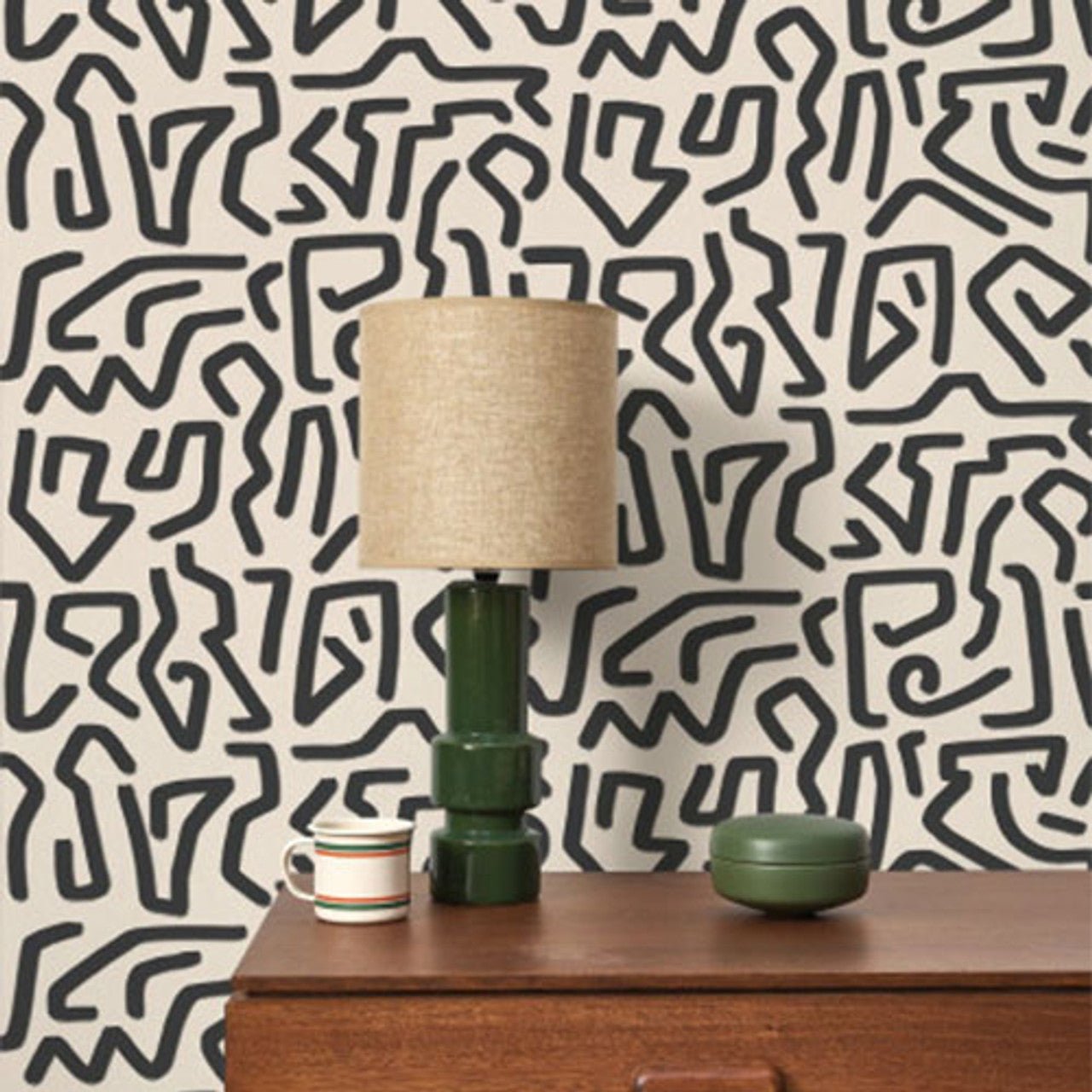 Symbol Milano Sixties Wallpaper - Lin And Noir - Casadeco - 89350990 - Premier Wallcovering